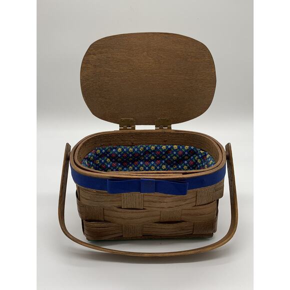 Vintage Hand Painted Signed Basket Purse Girl Ice Skating 8” x 5.75” Lined - Picture 6 of 9